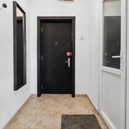 Old Town Center 23a *